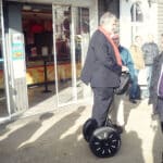 Maire de la Rochelle en Segway Mobilboard