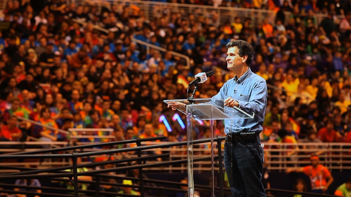 Slingshot Dean Kamen conférence devant la foule