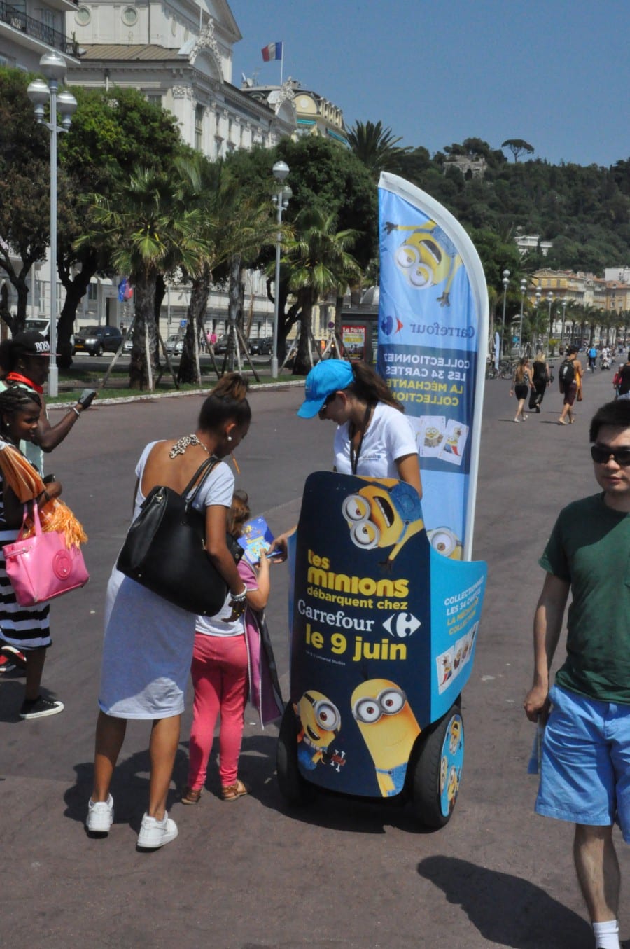 street marketing Les Minions Segway Nice