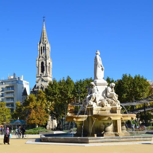 Promenade originale esplanade Nîmes