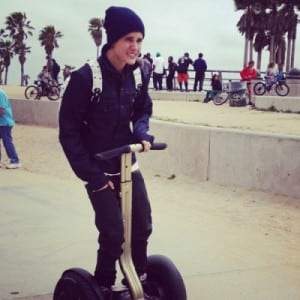 Justin Bieber se balade à gyropode segway