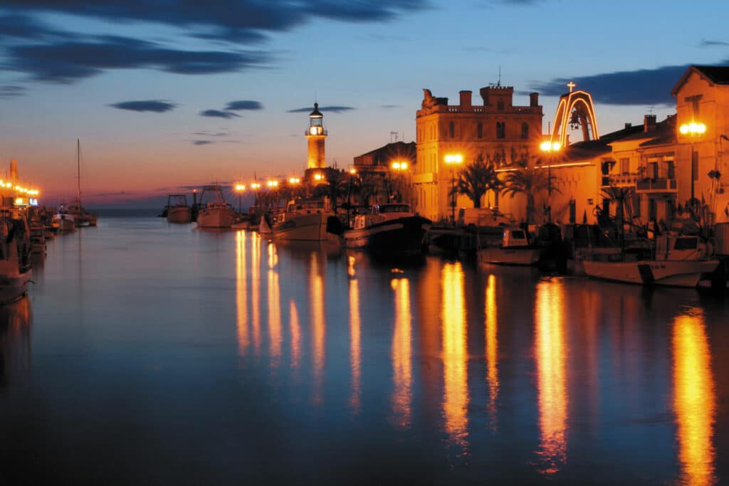 le grau du roi by night