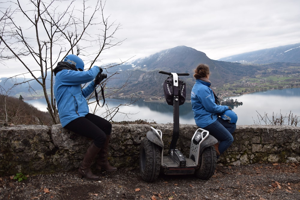 Vue sur le lac en Segway